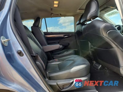 Zdjęcie 11 z 13 samochodu: 2021 TOYOTA HIGHLANDER LIMITED VIN:5TDYZRAH7MS037065 - miniatura