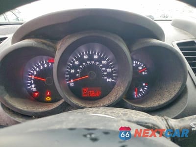 Zdjęcie 9 z 11 samochodu: 2012 KIA SOUL BASE VIN:KNDJT2A5XC7451949 - miniatura