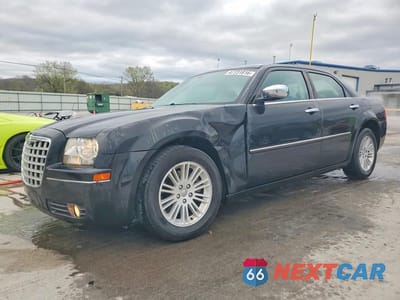 2010 CHRYSLER 300 TOURING 2C3CA1CV0AH255823 - główne zdjęcie licytacji z USA - miniatura