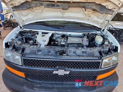 Zdjęcie 11 z 12 samochodu: 2018 CHEV EXPRESS G3500 VIN:1GCZGGFG0J1178826 - miniatura