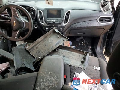 Zdjęcie 8 z 13 samochodu: 2020 CHEVROLET EQUINOX LT VIN:2GNAXKEV7L6265260 - miniatura