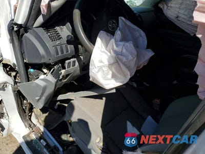 Zdjęcie 8 z 11 samochodu: 2015 TOYOTA TACOMA BASE VIN:5TFTX4CN6FX063501 - miniatura