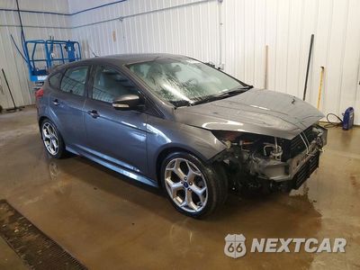 Czwarte zdjęcie samochodu z boku: 2018 FORD FOCUS ST VIN:1FADP3L91JL305098 - miniatura