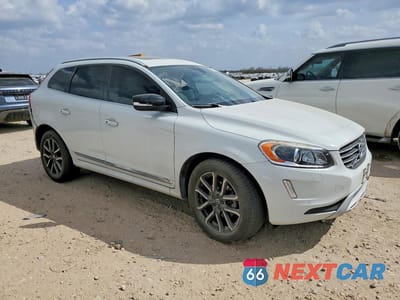 Czwarte zdjęcie samochodu z boku: 2017 VOLVO XC60 T6 DYNAMIC VIN:YV449MRR8H2030893 - miniatura