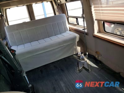 Zdjęcie 11 z 14 samochodu: 2002 CHEVROLET EXPRESS G2500 VIN:1GBGG25R921176849 - miniatura