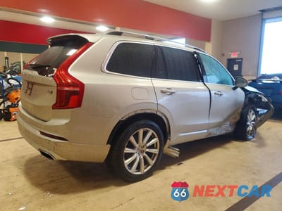 Trzecie zdjęcie samochodu z tyłu: 2016 VOLVO XC90 T6 VIN:YV4A22PK1G1001368 - miniatura
