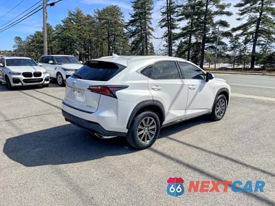 Czwarte zdjęcie samochodu z boku: 2016 LEXUS NX 200T BASE VIN:JTJYARBZ3G2026331 - miniatura