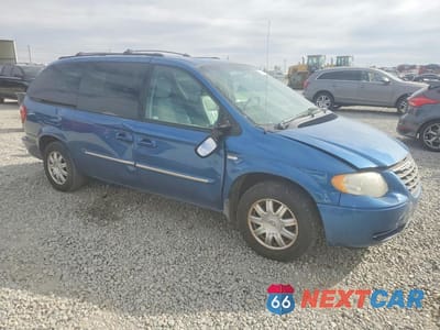 Czwarte zdjęcie samochodu z boku: 2005 CHRYSLER TOWN & COUNTRY TOURING VIN:2C4GP54L05R292211 - miniatura