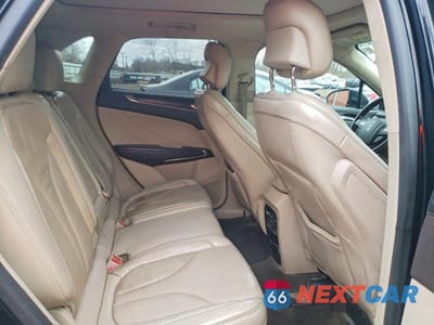 Zdjęcie 10 z 11 samochodu: 2017 LINCOLN MKC RESERVE VIN:5LMCJ3D9XHUL35199 - miniatura