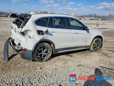 Trzecie zdjęcie samochodu z tyłu: 2018 BMW X1 XDRIVE28I VIN:WBXHT3C33J5K30284 - miniatura