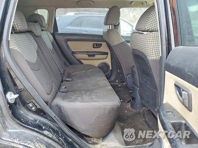 Zdjęcie 11 z 13 samochodu: 2010 KIA SOUL + VIN:KNDJT2A21A7184073 - miniatura