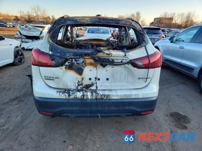 Zdjęcie 6 z 12 samochodu: 2019 NISSAN ROGUE SPORT SV VIN:JN1BJ1CR9KW343401 - miniatura