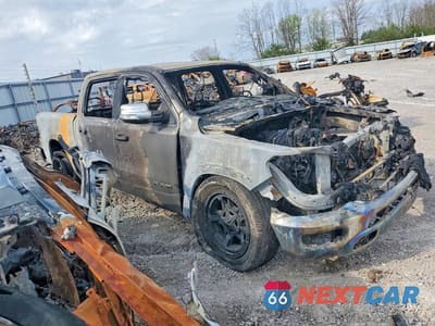 Czwarte zdjęcie samochodu z boku: 2022 RAM 1500 LARAMIE VIN:1C6RREJT7NN219803 - miniatura