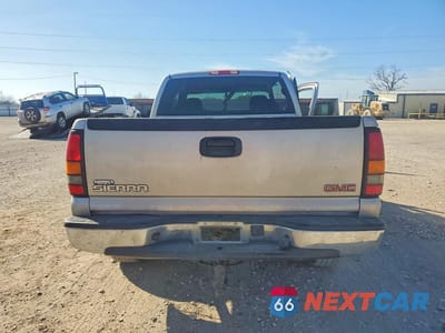 Zdjęcie 6 z 11 samochodu: 2005 GMC NEW SIERRA C1500 VIN:2GTEC19V051210921 - miniatura