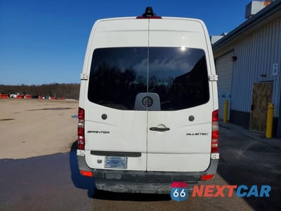 Zdjęcie 6 z 12 samochodu: 2015 MERCEDES BENZ SPRINTER 2500 VIN:WD3PE8DC9FP144871 - miniatura