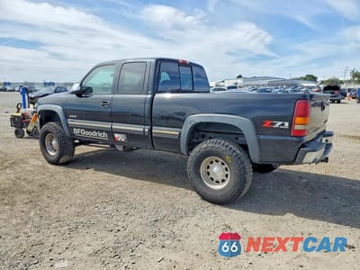 Drugie zdjęcie samochodu z przodu: 2001 CHEVROLET SILVERADO K1500 VIN:2GCEK19TX11376990 - miniatura