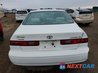 Zdjęcie 6 z 11 samochodu: 1999 TOYOTA CAMRY LE VIN:4T1BG28K1XU391891 - miniatura