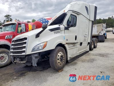 2020 FREIGHTLINER CASCADIA 126 3AKJHHDR7LSLR0700 - główne zdjęcie licytacji z USA - miniatura