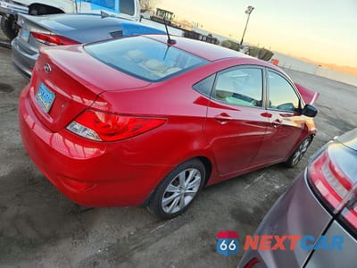 Trzecie zdjęcie samochodu z tyłu: 2012 HYUNDAI ACCENT GLS VIN:KMHCU4AE2CU108986 - miniatura