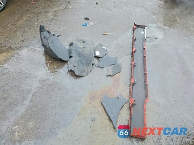 Zdjęcie 12 z 14 samochodu: 2012 CHEVROLET CAMARO LT VIN:2G1FC1E34C9105251 - miniatura