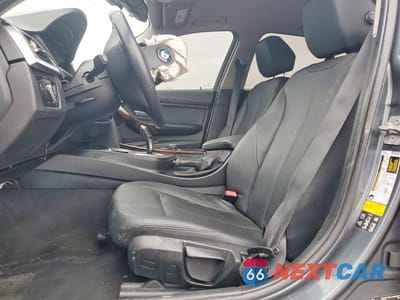 Zdjęcie 7 z 12 samochodu: 2016 BMW 320 XI VIN:WBA8E5G5XGNT41032 - miniatura