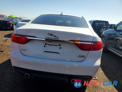 Zdjęcie 6 z 12 samochodu: 2017 JAGUAR XF VIN:SAJBS4BVXHCY29821 - miniatura
