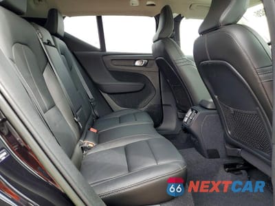 Zdjęcie 11 z 13 samochodu: 2023 VOLVO XC40 PLUS VIN:YV4L12UW8P2066294 - miniatura