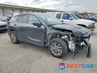 Czwarte zdjęcie samochodu z boku: 2023 MAZDA CX-5 PREFERRED VIN:JM3KFBCM2P0189673 - miniatura