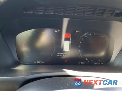 Zdjęcie 9 z 13 samochodu: 2018 VOLVO XC90 T6 VIN:YV4A22PK7J1214526 - miniatura