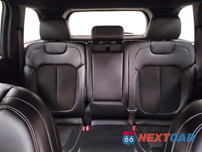 Zdjęcie 10 z 12 samochodu: 2023 JEEP GRAND CHEROKEE LAREDO VIN:1C4RJGAG4PC647812 - miniatura