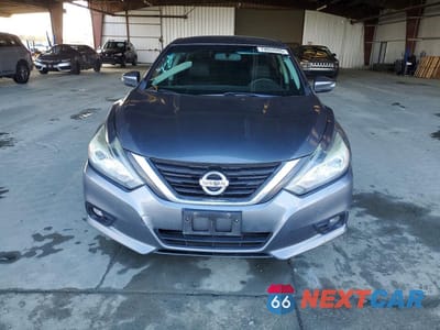 Piąte zdjęcie samochodu w środku: 2017 NISSAN ALTIMA 2.5 SL VIN:1N4AL3AP7HC498173 - miniatura