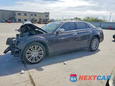 2012 CHRYSLER 300 LIMITED 2C3CCACG5CH233556 - główne zdjęcie licytacji z USA - miniatura