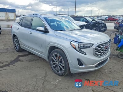 Czwarte zdjęcie samochodu z boku: 2019 GMC TERRAIN DENALI VIN:3GKALSEX9KL386117 - miniatura