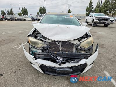 Piąte zdjęcie samochodu w środku: 2015 TOYOTA COROLLA S PLUS VIN:5YFBURHE2FP295327 - miniatura