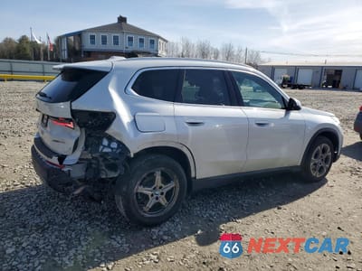 Trzecie zdjęcie samochodu z tyłu: 2023 BMW X1 XDRIVE28I VIN:WBX73EF0XP5X84052 - miniatura