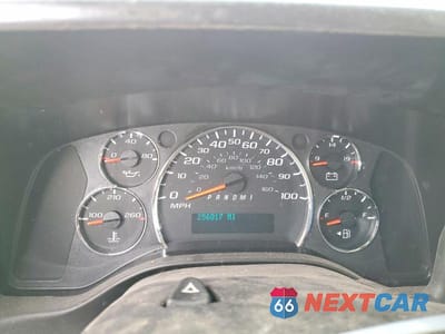 Zdjęcie 9 z 13 samochodu: 2012 CHEV EXPRESS G1500 VIN:1GCWGGBA6C1148625 - miniatura