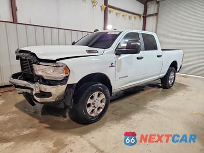 2023 RAM 2500 BIG HORN 3C6UR5DL4PG654084 - główne zdjęcie licytacji z USA - miniatura