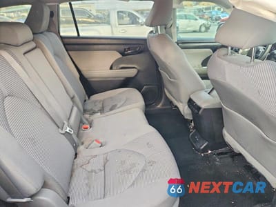 Zdjęcie 11 z 12 samochodu: 2022 TOYOTA HIGHLANDER L VIN:5TDCZRAH9NS114711 - miniatura