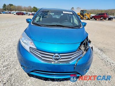 Piąte zdjęcie samochodu w środku: 2015 NISSAN VERSA NOTE SV VIN:3N1CE2CP9FL430207 - miniatura