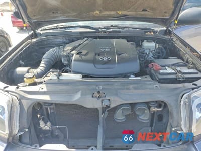 Zdjęcie 12 z 13 samochodu: 2007 TOYOTA 4RUNNER SR5 VIN:JTEZU14R278070732 - miniatura