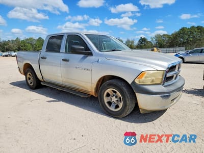 Czwarte zdjęcie samochodu z boku: 2011 DODGE RAM 1500 VIN:1D7RB1CP8BS689007 - miniatura