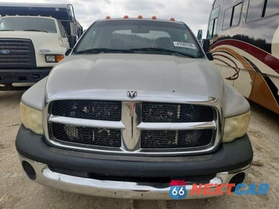 Piąte zdjęcie samochodu w środku: 2004 DODGE RAM 3500 ST VIN:3D7MU48C44G264423 - miniatura