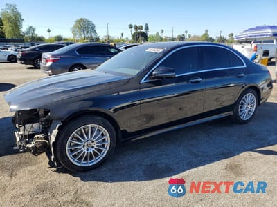 2021 MERCEDES-BENZ E 350 W1KZF8DBXMA999331 - główne zdjęcie licytacji z USA - miniatura