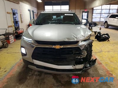 Piąte zdjęcie samochodu w środku: 2022 CHEVROLET BLAZER 2LT VIN:3GNKBCR41NS143086 - miniatura
