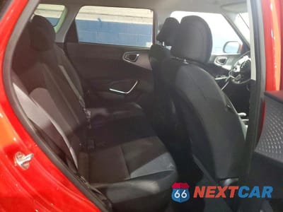Zdjęcie 11 z 14 samochodu: 2022 KIA SOUL LX VIN:KNDJ23AU2N7172241 - miniatura