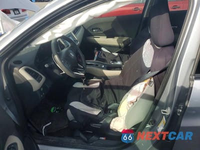 Zdjęcie 7 z 13 samochodu: 2019 HONDA HR-V LX VIN:3CZRU6H30KG711851 - miniatura