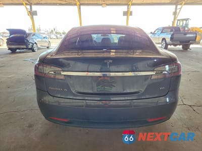 Zdjęcie 6 z 11 samochodu: 2016 TESLA MODEL S VIN:5YJSA1E18GF147370 - miniatura