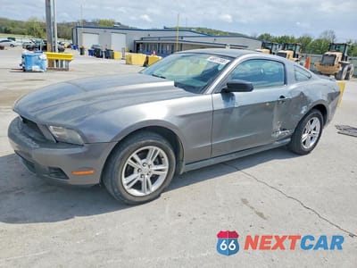 2010 FORD MUSTANG 1ZVBP8AN8A5155054 - główne zdjęcie licytacji z USA - miniatura