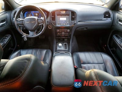 Zdjęcie 8 z 11 samochodu: 2016 CHRYSLER 300 S VIN:2C3CCAGG5GH296320 - miniatura