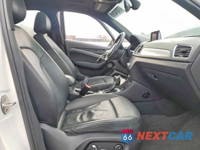 Zdjęcie 7 z 12 samochodu: 2016 AUDI Q3 PREMIUM PLUS VIN:WA1EFCFS1GR007375 - miniatura